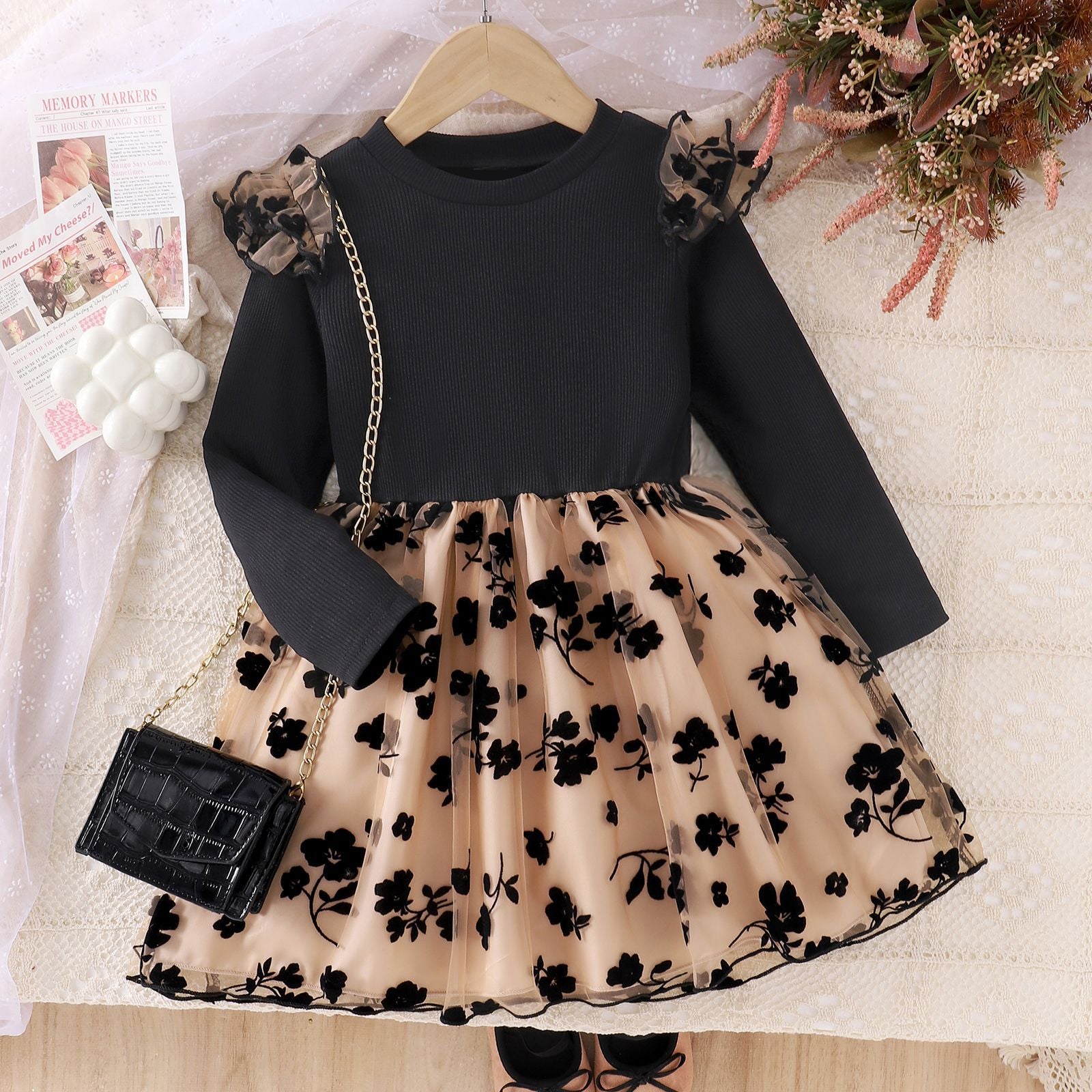 Vestido Infantil Preto Floral